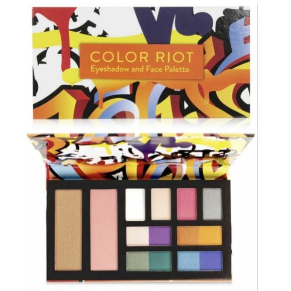 Reaction Retail Color Riot Eyeshadow & Palette - Picture 2 of 2